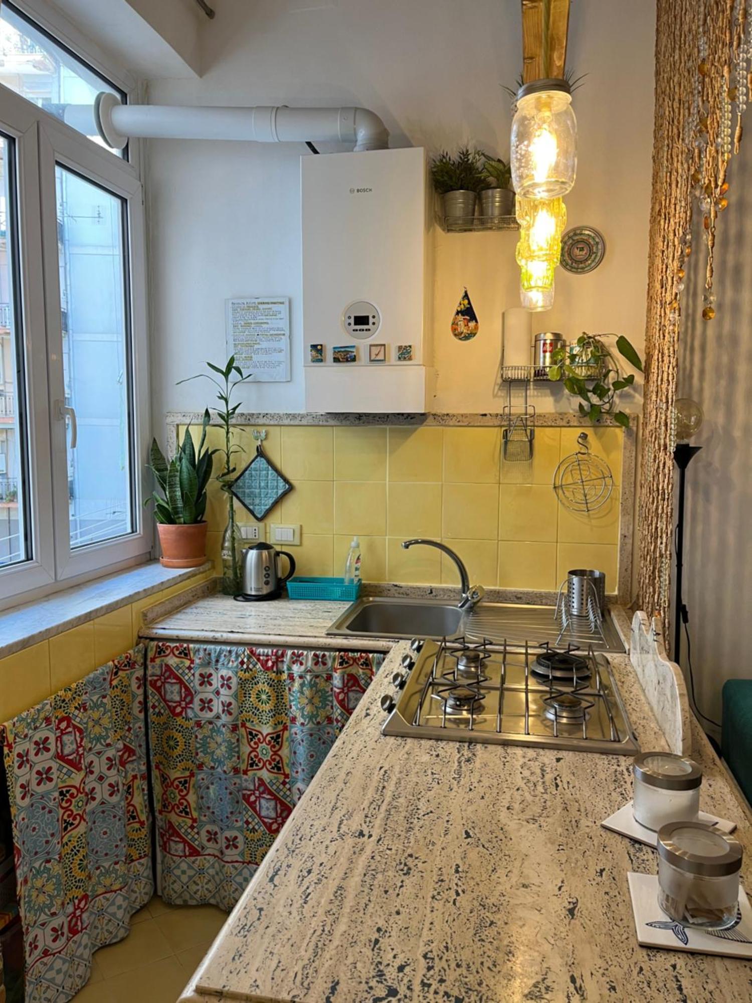Casa Vacanze Seahorse ซาแลร์โน ภายนอก รูปภาพ