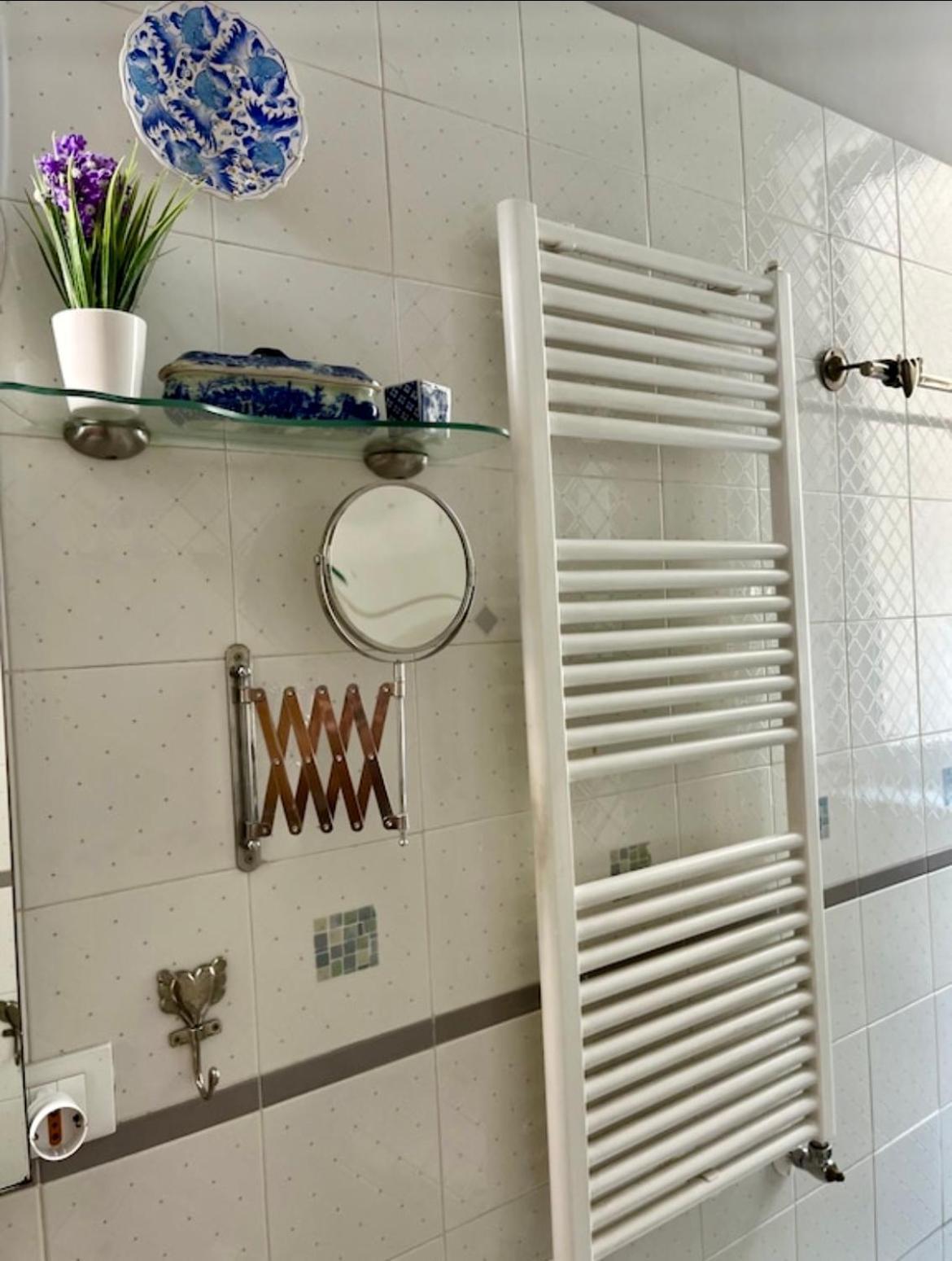 Casa Vacanze Seahorse ซาแลร์โน ภายนอก รูปภาพ