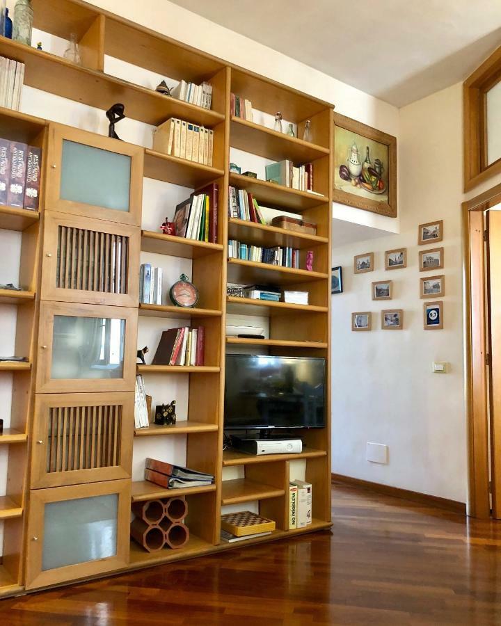 Casa Vacanze Seahorse ซาแลร์โน ภายนอก รูปภาพ